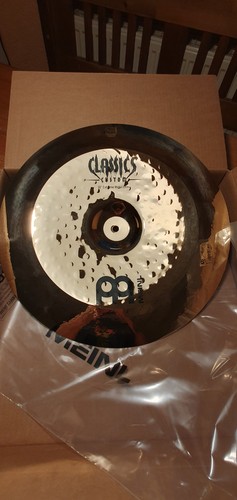 Meinl classics custom - 18",